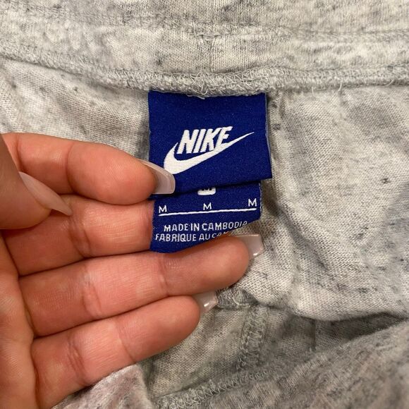 Nike Camo Print Lounge Shorts Gray Green Drawstring Pockets Size Medium - Picture 3 of 7